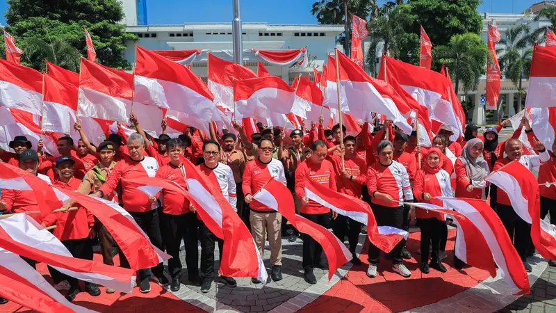 Tim pendaki Ekspedisi 79 yang akan mengibarkan bendera Merah Putih raksasa pada 17 Agustus di gunung para petapa, yaitu Gunung Arjuno. (Istimewa)