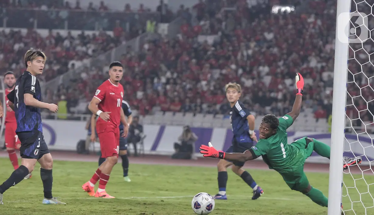Di babak kedua, timnas Jepang menambah keunggulan lewat gol yang dicetak Hidemasa Morita pada menit ke-48 dan Yukinari Sugawara di menit ke-68.(Liputan6.com/Angga Yuniar)