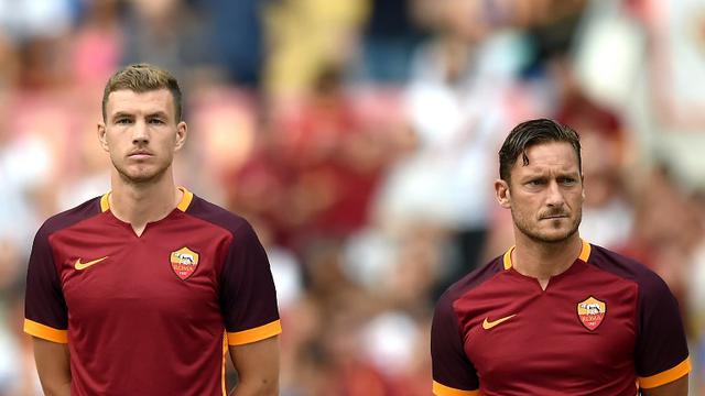 Edin Dzeko dan Francesco Totti
