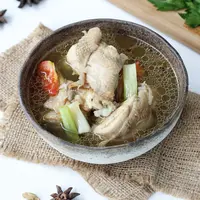 Sup ayam./Copyright shutterstock.com/g/Fashley