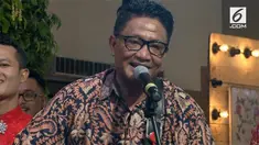 Andre Hehanusa menyanyikan lagu-lagu andalannya di tahun 90an saat resepsi Kahiyang-Bobby.