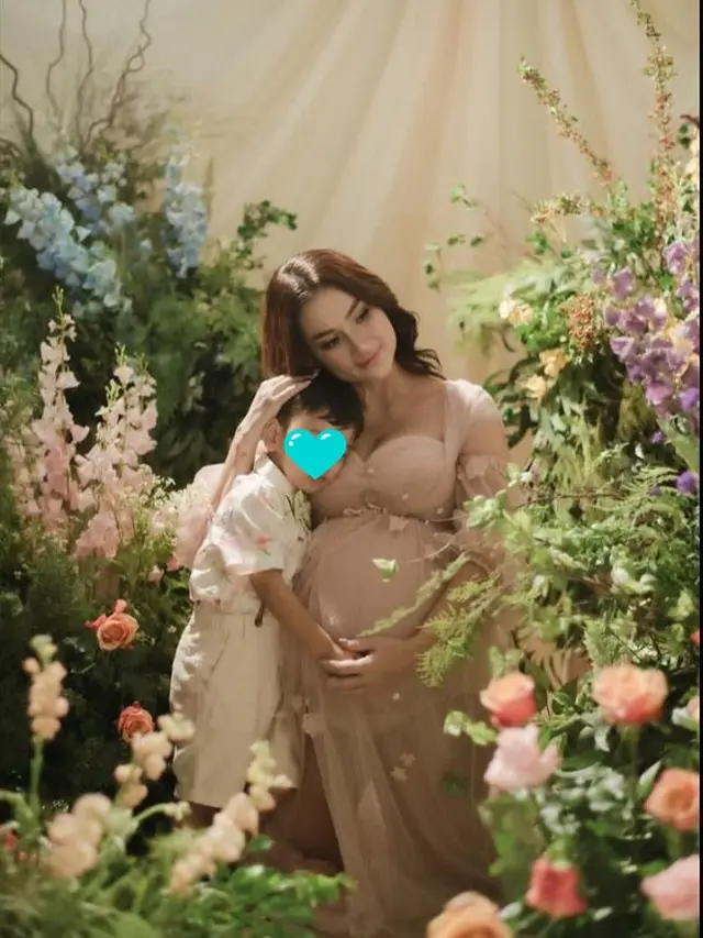 Kehamilan Kedua Tengku Dewi Putri