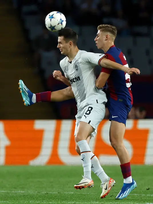 <p>Sementara itu, Shakhtar Donetsk menduduki posisi ketiga dengan perolehan poin tiga. (AP Photo/Joan Monfort)</p>