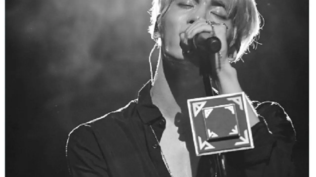 Jonghyun SHINee (Twitter/ SMTOWNGLOBAL)