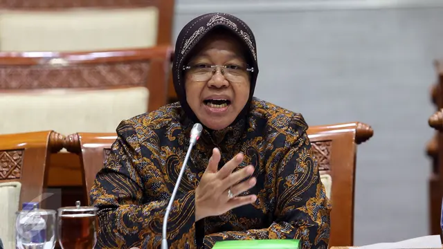 20161129-Walikota-Surabaya-Beri-Penjelasan-Pembangunan-Pasar-Turi-ke-Komisi-III-Jakarta-Tri-Rismaharini-JT