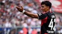 Gelandang Eintracht Frankfurt, Can Uzun. (AFP/Kirill KUDRYAVTSEV)