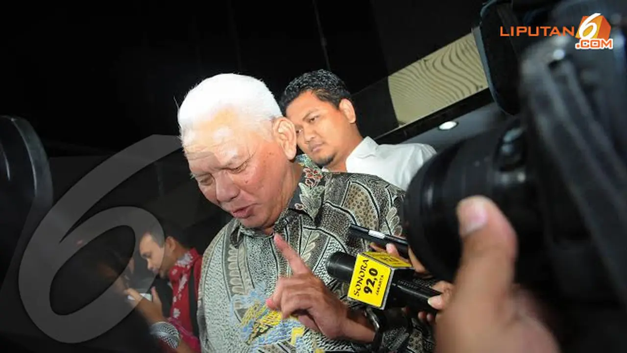 2-awang-140207b.jpg