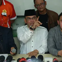 Bukan hanya membeberkan tentang pernikahan sirinya dengan Rima Idris, Ustaz Aswan Faisal merasa keberatan atas pemberitaan selama ini. (Deki Prayoga/Bintang.com)