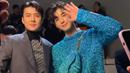 Dua idola tampan asal Korea Selatan itu tampil memukau dalam balutan busana Dior.