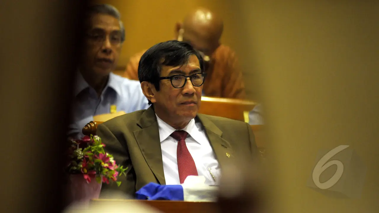 Tampang Yasonna Laoly Saat Dicecar Komisi III Terkait Golkar