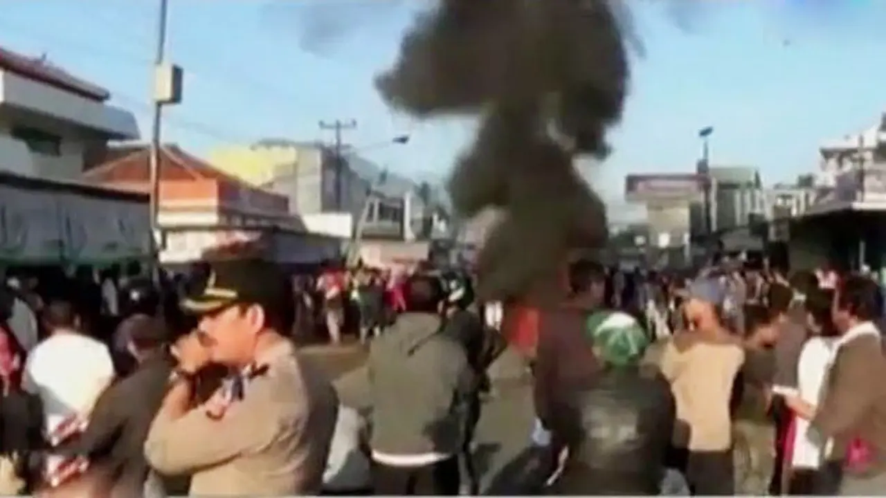 Demo Pedagang Pasar Garut hingga Penyanyi Deddy Dores Tutup Usia