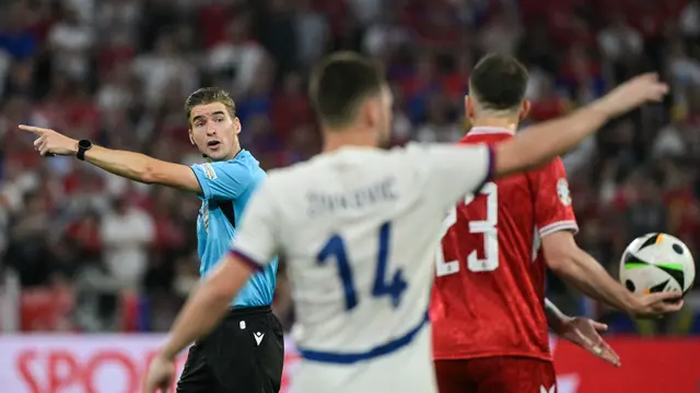 Foto: Mengenal Wasit Partai Final Euro 2024, Ternyata Pernah Bikin Fans Timnas Indonesia Murka