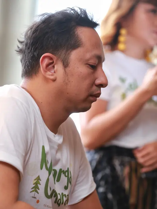 “Dan orang yang lihat Abah nantinya punya kesan bahwa Abah ini adalah bapak yang benar-benar sangat menjunjung bahwa harta yang paling berharga adalah keluarga," sambungnya. (Adrian Putra/Bintang.com)