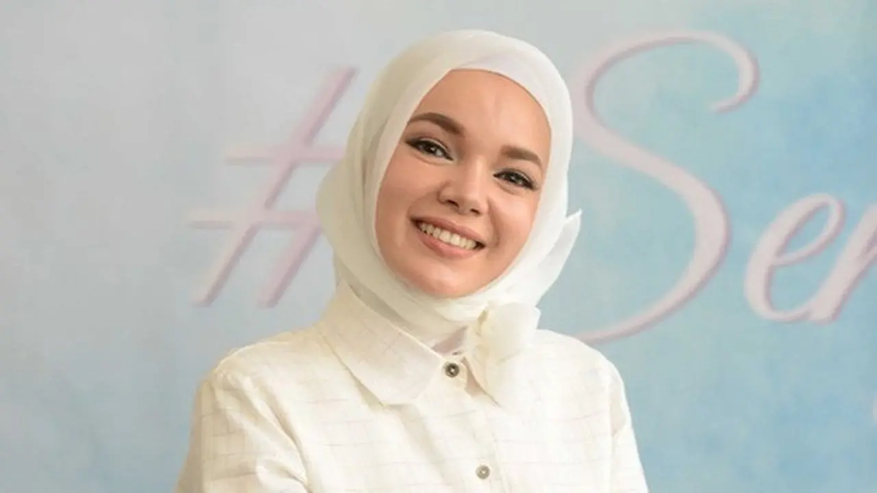 Dewi Sandra