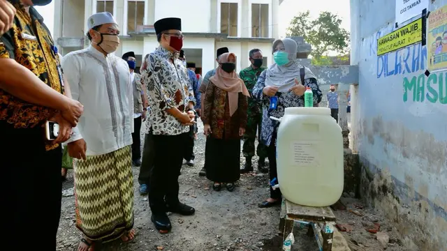 Bupati Anas Tinjau Kesiapan Pondok Pesantren Hadapi New Normal