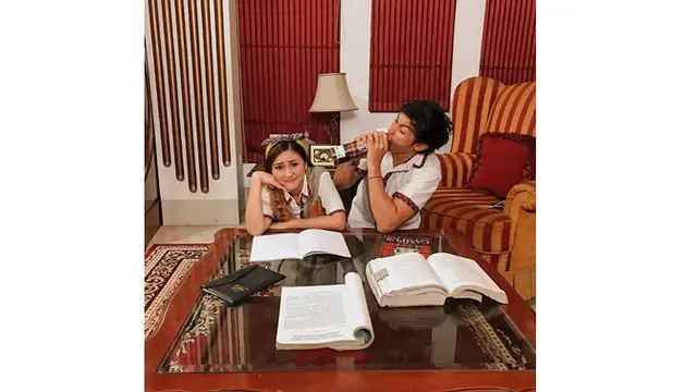 7 Potret Gabriella Larasati dengan Pemain Cinta Karena Cinta, Kompak Abis