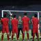 Para pemain Timnas Indonesia U-17 menggelar sesi latihan jelang duel melawan Vietnam U-17 pada lanjutan Piala AFF U-17 2026. (Bola.com/M. Iqbal Ichsan)