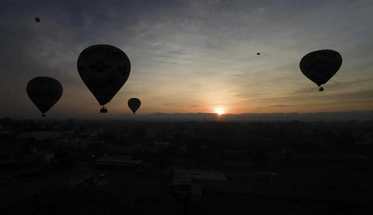 Teotihuacan merupakan situs arkeologi besar dan juga objek wisata terletak di lembah Meksiko, yang memiliki situs-situs kuno dari sebelum masehi. (AP Photo/Marco Ugarte)
