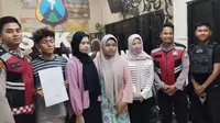 Cerita Mahasiswa Bangkalan Menyamar Jadi Wanita Berjilbab Demi Bertemu Mantan Pacar di Indekos