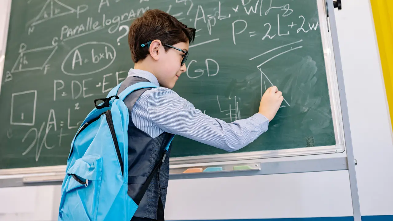 5 Cara Efektif untuk Mengasah Kecerdasan Logis-Matematis Anak