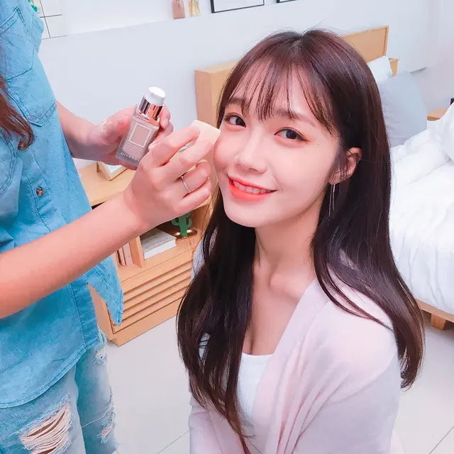 Jung Eun Ji Apink. (Instagram/ https://www.instagram.com/artist_eunji/)