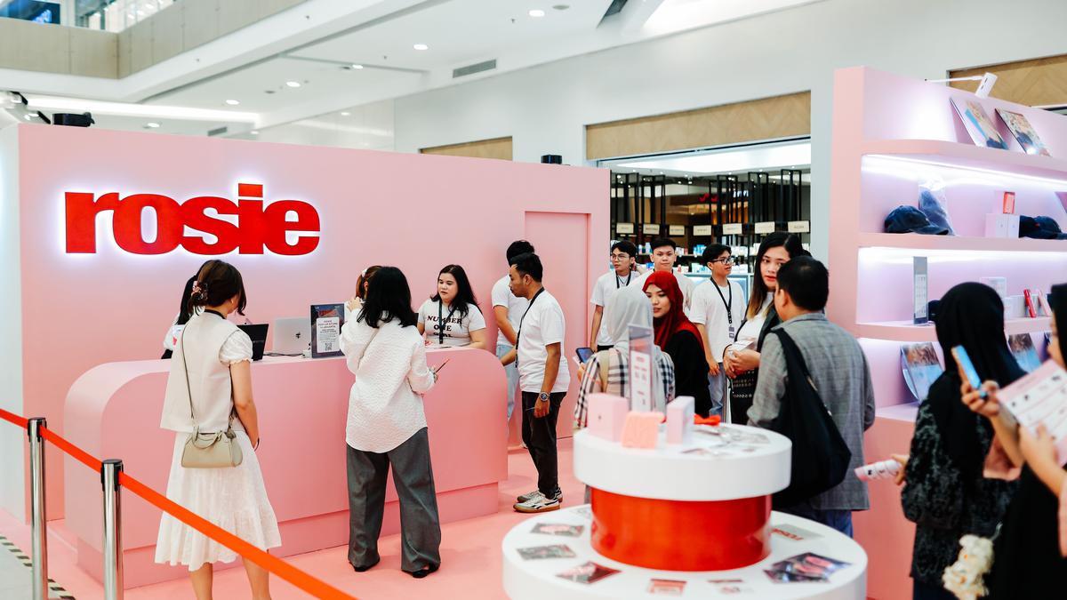 Rosie Pop-Up Store Resmi Buka di Gandaria City Jakarta: Pengalaman Eksklusif untuk Para Blink dan Pecinta K-pop