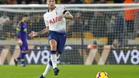 6. Toby Alderweireld - Bek tengah yang tengah naik daun bersama Hotspur. Dikabarkan United bersedia membeli pemain Belgia tersebut. Jika harganya cocok bukan tak mungkin Tottenham akan segera menjualnya. (AFP/Roland Harrison)