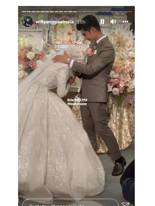 10 Momen Resepsi Pernikahan Ria Ricis dan Teuku Ryan, Mewah Bak Negeri Dongeng