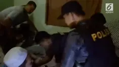 Jajaran Polsek Payung dan Sat Narkoba Polres Bangka Selatan, sabtu pagi, menggerebek kediaman karyawan perkebunan sawit.