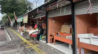 Sejumlah kios-kios pakan burung di Pasar Barito, Jakarta Selatan (Jaksel) (Liputan6.com/Winda Nelfira)