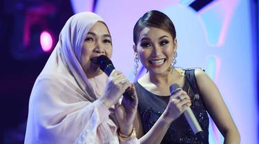 Kejam Netizen Hujat Ibunda Ayu Ting Ting News Entertainment Fimela Com
