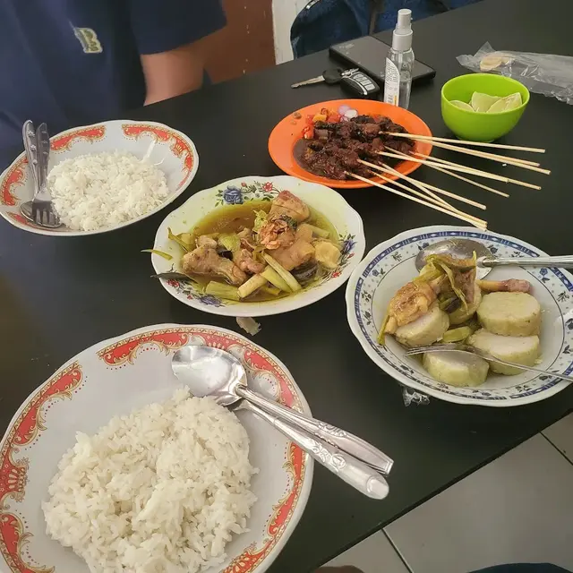 Rekomendasi Tempat Makan Enak di Ampel Surabaya