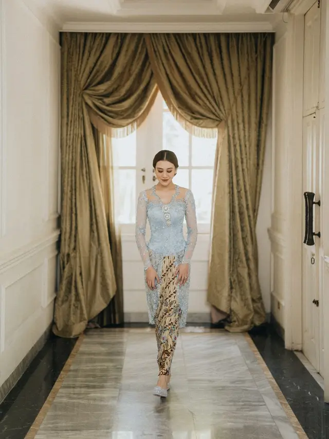 Kebaya Aaliyah Massaid