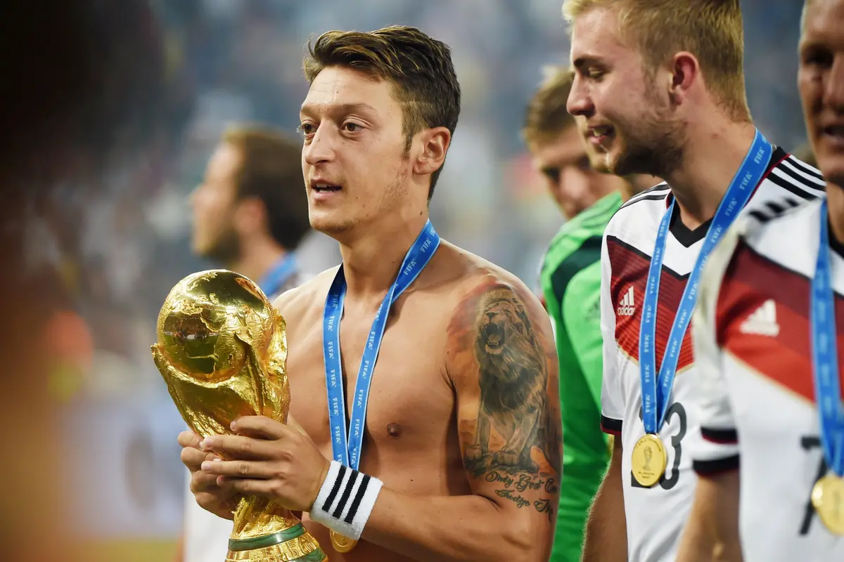Mesut Ozil, Timnas Jerman, Pensiun