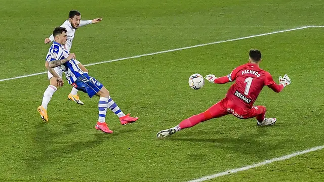 FOTO: Tanpa Didampingi Zinedine Zidane, Real Madrid Pesta Gol di Markas Alaves