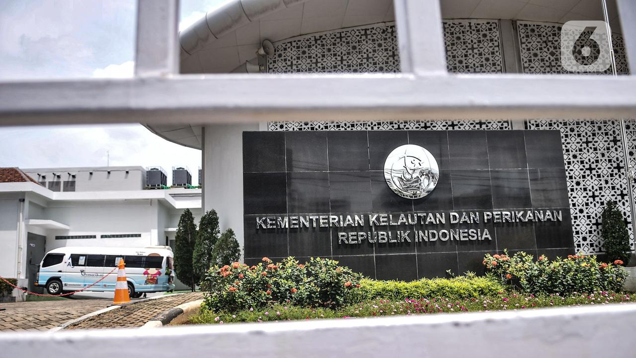 Penjagaan Ketat Gedung KKP usai OTT Menteri Edhy Prabowo