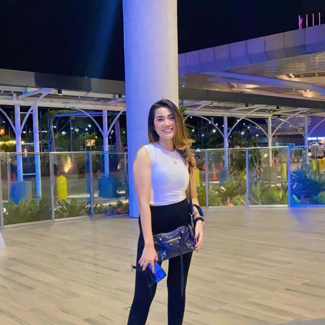 Jadi Single Mom, Ini 6 Potret Raya Kitty Usai Setahun Lebih Bercerai