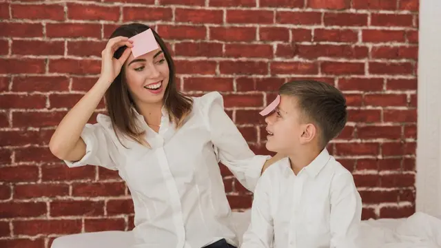 Tips Menjadi Orangtua yang Jadi Tempat Aman Emosional Anak, Bikin Si Kecil Tumbuh Lebih Percaya Diri