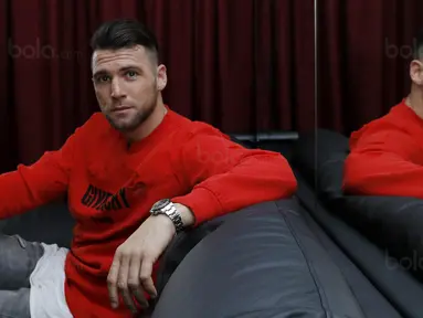 Striker baru Persija Jakarta, Marko Simic, berpose saat ditemui di Kawasan Kemayoran, Jakarta, Jumat (5/1/2018). Pemain asal Kroasia itu resmi memperkuat Macan Kemayoran  dengan durasi kontrak selama dua musim. (Bola.com/M Iqbal Ichsan)