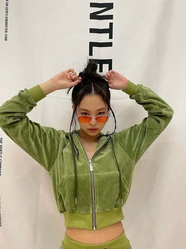 Viral, Aksi Nekat Penggemar Ajak Jennie BLACKPINK Kencan Lewat Baliho Senilai Rp425 juta