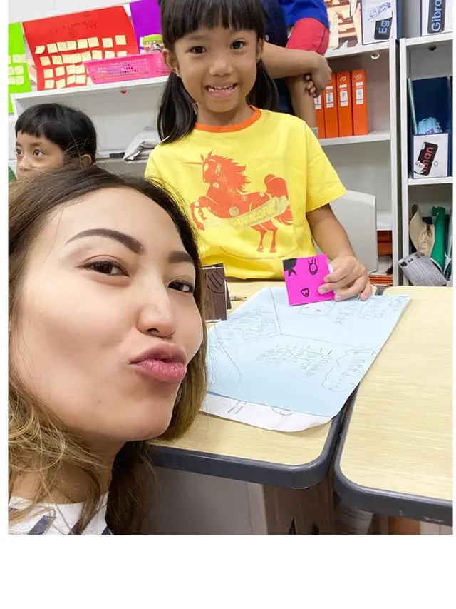 Biasa Glamour, Ini 7 Potret Ayu Dewi Tanpa Makeup yang jadi Sorotan