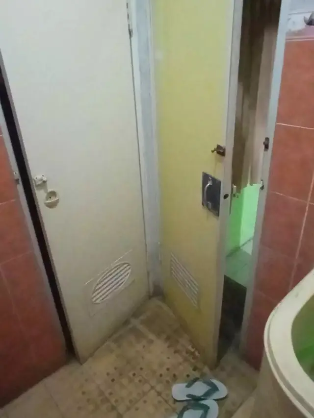 Kunci Pintu Kamar Mandi Low Budget
