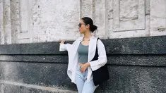 Makin dikenal banyak orang, Asha makin jago berpose di media sosial. Seperti deretan pose kecenya saat mengunjungi kawasan wisata Kota Tua Batavia. (Liputan6.com/IG/@asha.assuncao).