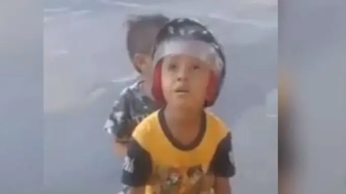 Bocah kecil pengendara motor/Lambe Turah