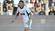 Jay Idzes di laga tandang Sassuolo Serie A musim 2025/26. (Dok. X @SassuoloUS)