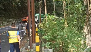 Jalan Penghubung Jember-Banyuwangi Retak 40 Meter, Lokasinya Dekat Jurang