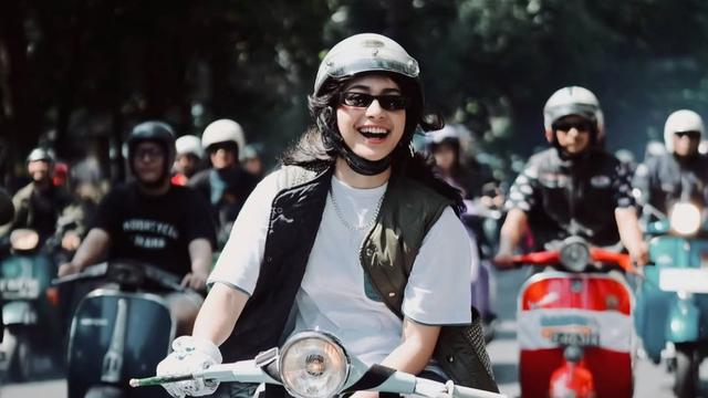 Penampilan streetwear Sintya Marisca. (credit:instagram.com/sintyamarisca)