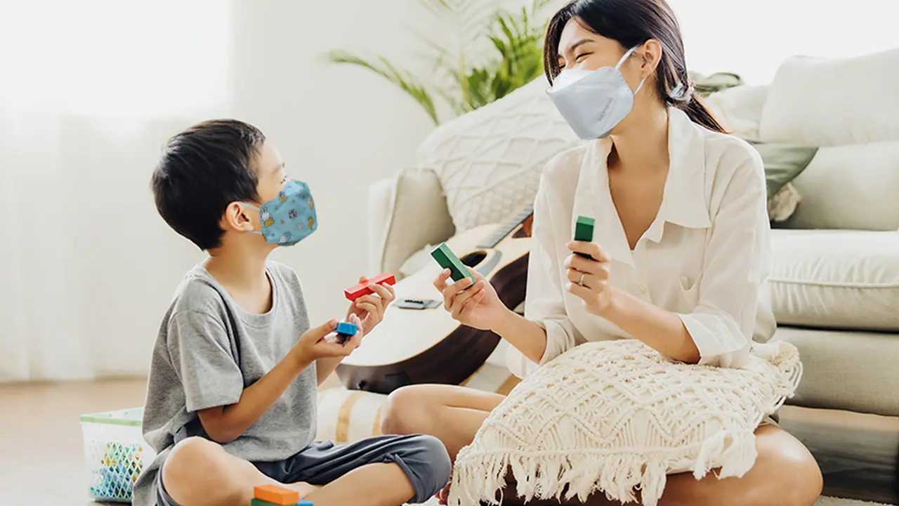 Masker Hana adalah masker 4 lapis dari Polytron