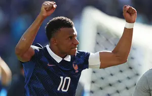 Irak Berniat Turunkan 3 Kiper untuk Redam Kylian Mbappe