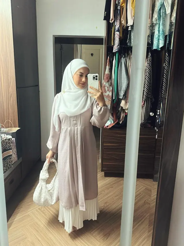 6 Gaya Hijab Irish Bella ala Cewek Kue, Bisa Ditiru untuk Tampilan Cerah Reuni Saat Buka Bersama